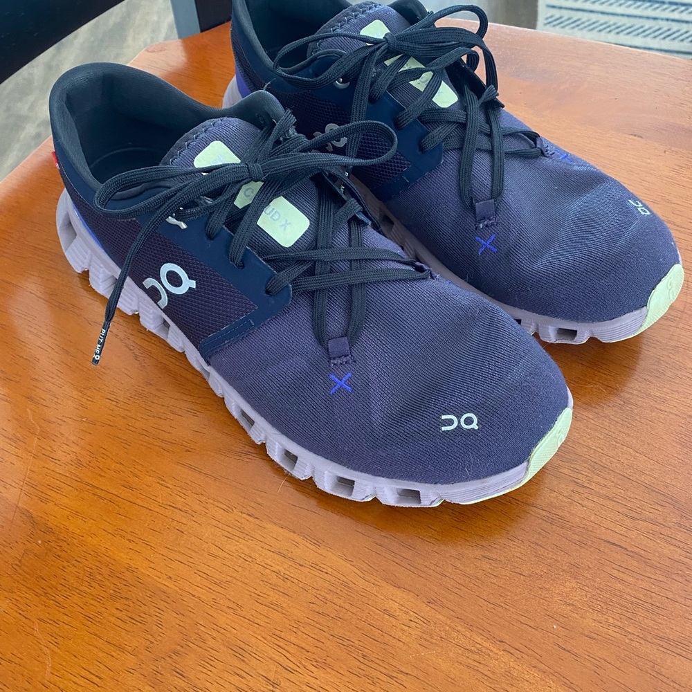 On Running Cloud X Men’s Sneakers in Navy with Mint Accents